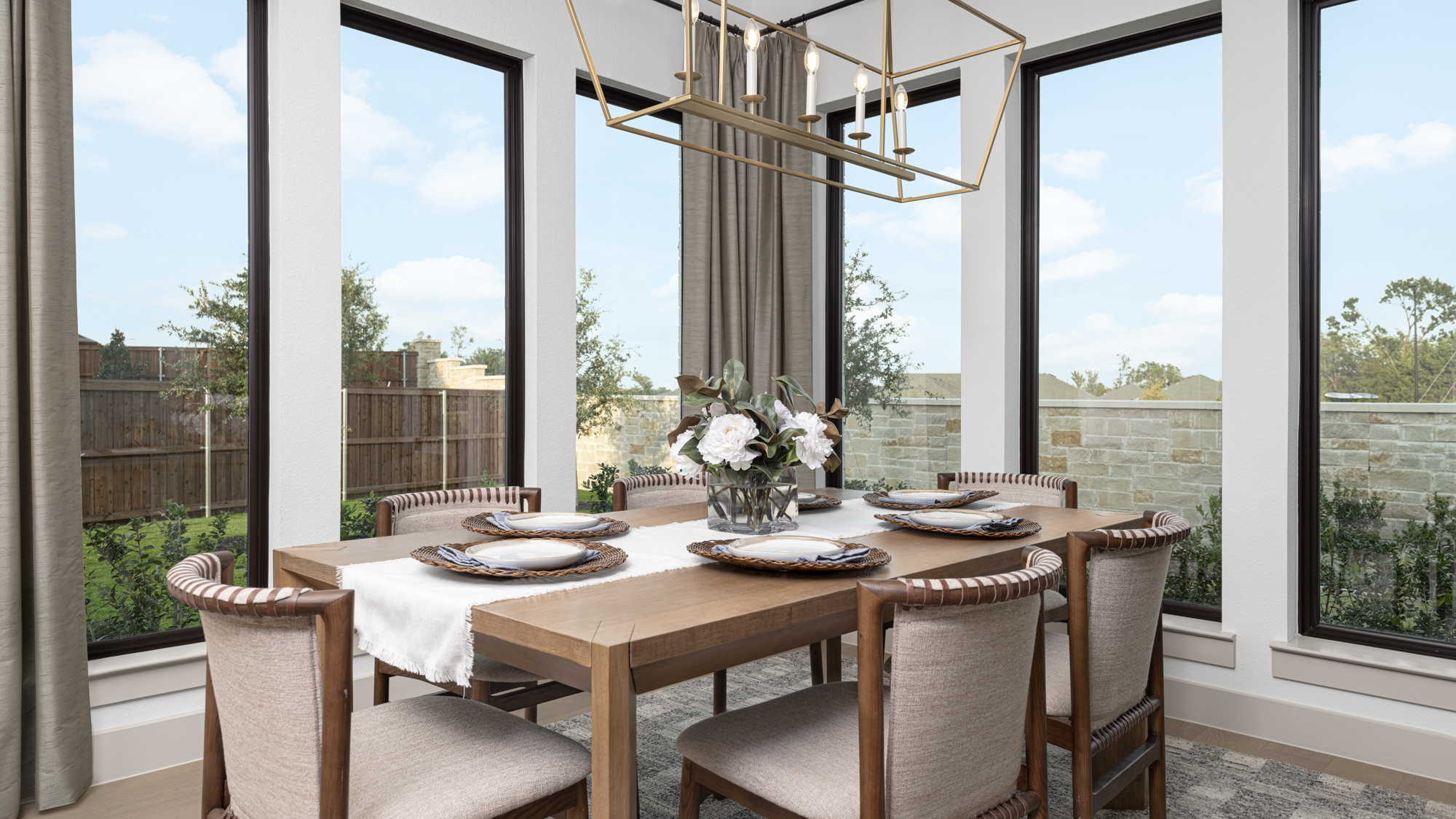 Photography by: Clint Brewer PHOTO - www.ClintBrewer.com